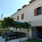 Vendeghaz 3*