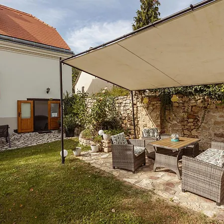 Vendeghaz Gasthof 3*